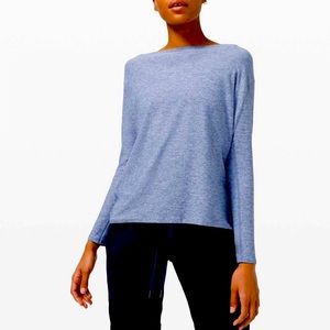 Lululemon Back in Action Long Sleeve T-shirt L Water Drop